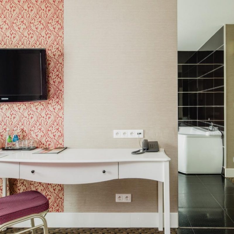 hotel-lamberton-wesele-slub-pokoje-warszawa-oltarzew-nocleg-biznes-konferencje-DOC_5083
