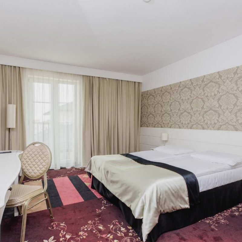 hotel-lamberton-wesele-slub-pokoje-warszawa-oltarzew-nocleg-biznes-konferencje-DOC_5102